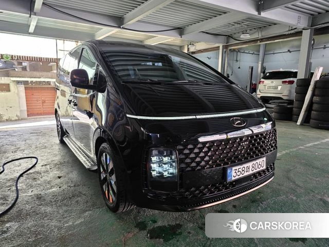 Hyundai Staria 2021 Черный из Кореи, фото 2