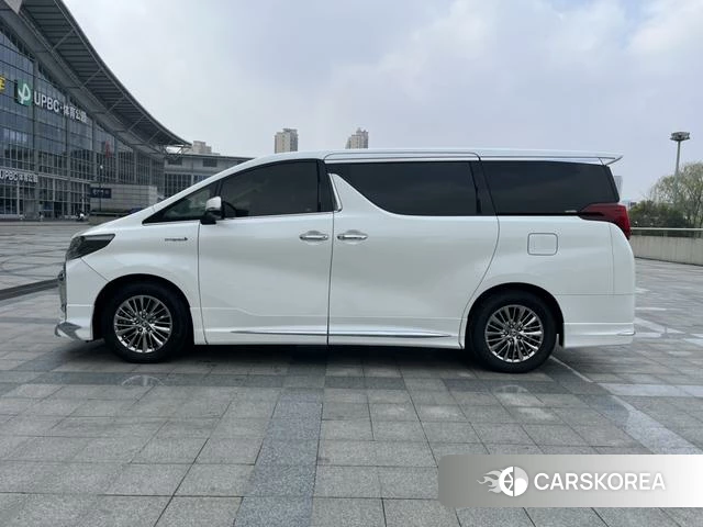 Toyota Alphard 2021 Белый из Китая, фото 5