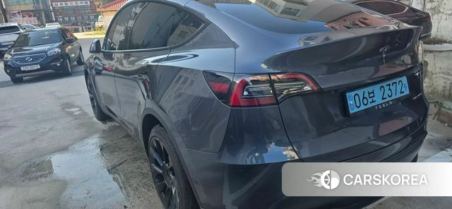 Tesla Model Y 2022 Серебряный из Кореи, фото 2