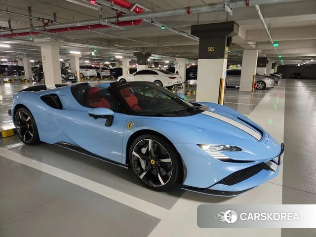 Ferrari SF90 Spider id 5033849 из Кореи 9