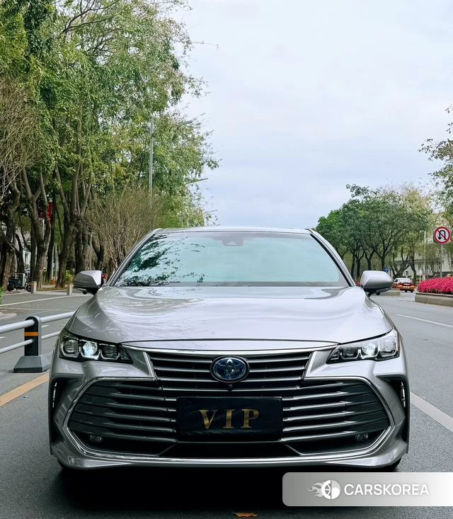 Toyota Avalon 2022 Серебристо-серый из Китая, фото 5