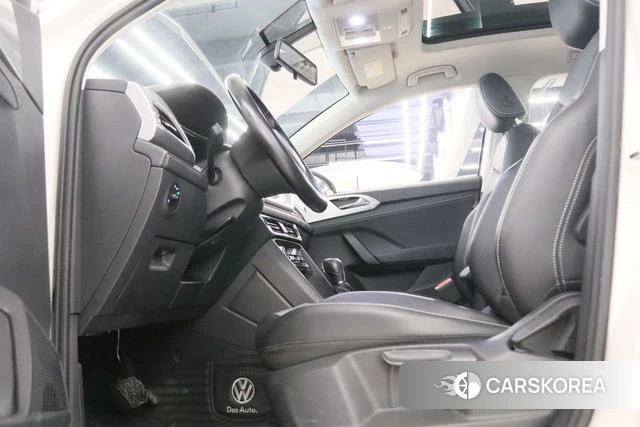 Volkswagen Tharu 2021 Белый из Китая, фото 2