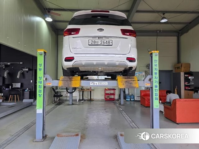 Kia The New Carnival 2018 Белый из Кореи, фото 2