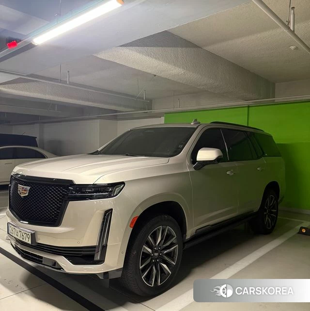 Cadillac Escalade 5th Generation 2021 Песочный из Кореи, фото 2
