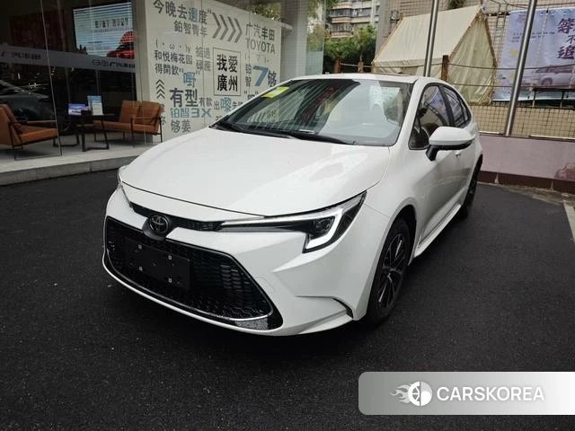 Toyota Levin 2024 Белый из Китая, фото 3