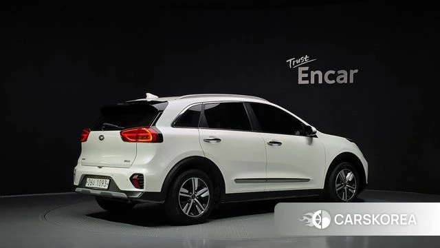 Kia The New Niro id 5035589 из Кореи 12