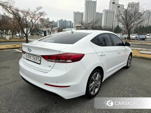 Hyundai Avante AD id 3824936 из Кореи 12