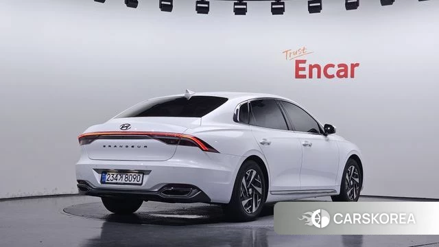 Hyundai The New Grandeur IG Hybrid id 4754663 из Кореи 12