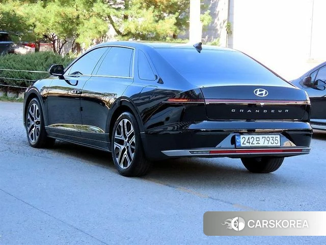 Hyundai Grandeur (GN7) id 5027034 из Кореи 12
