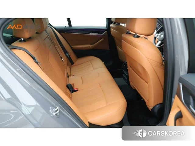 BMW 5 series 2021 Темно-серый из Китая, фото 2