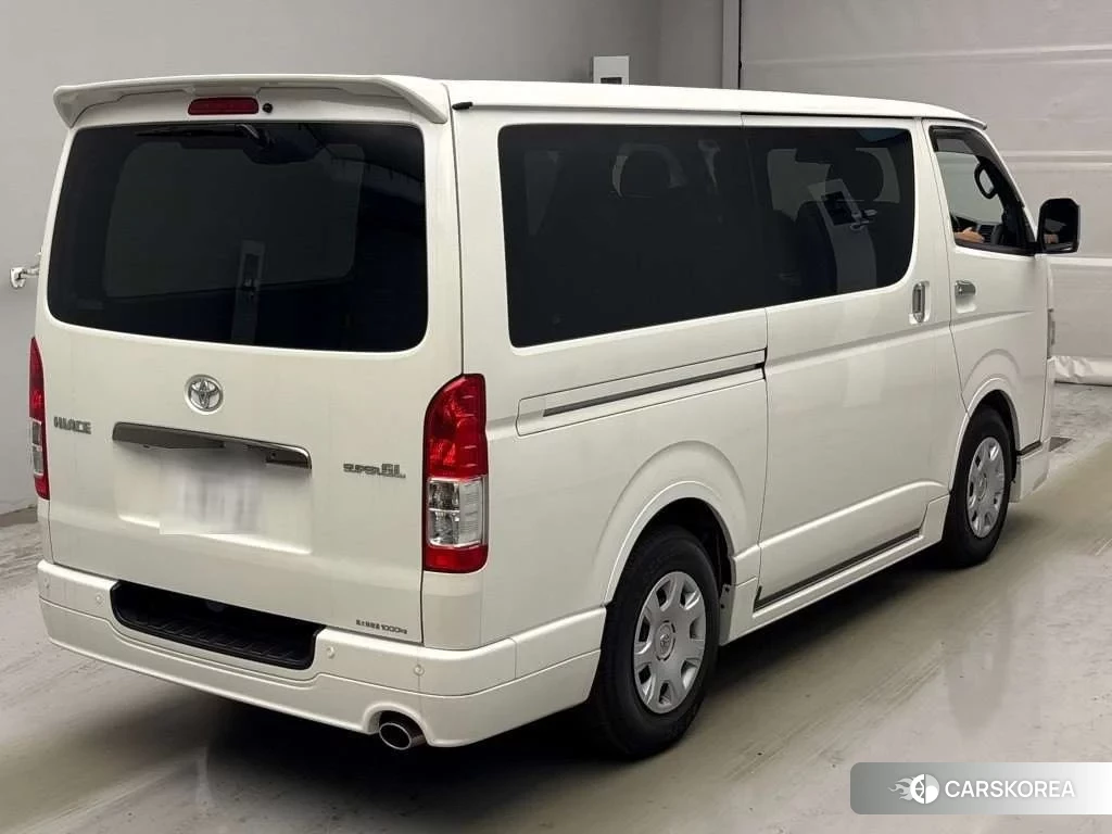 Toyota HiAce Van 2024 из Японии, фото 2