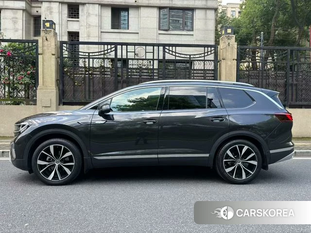 Volkswagen Talagon 2023 Черный из Китая, фото 2