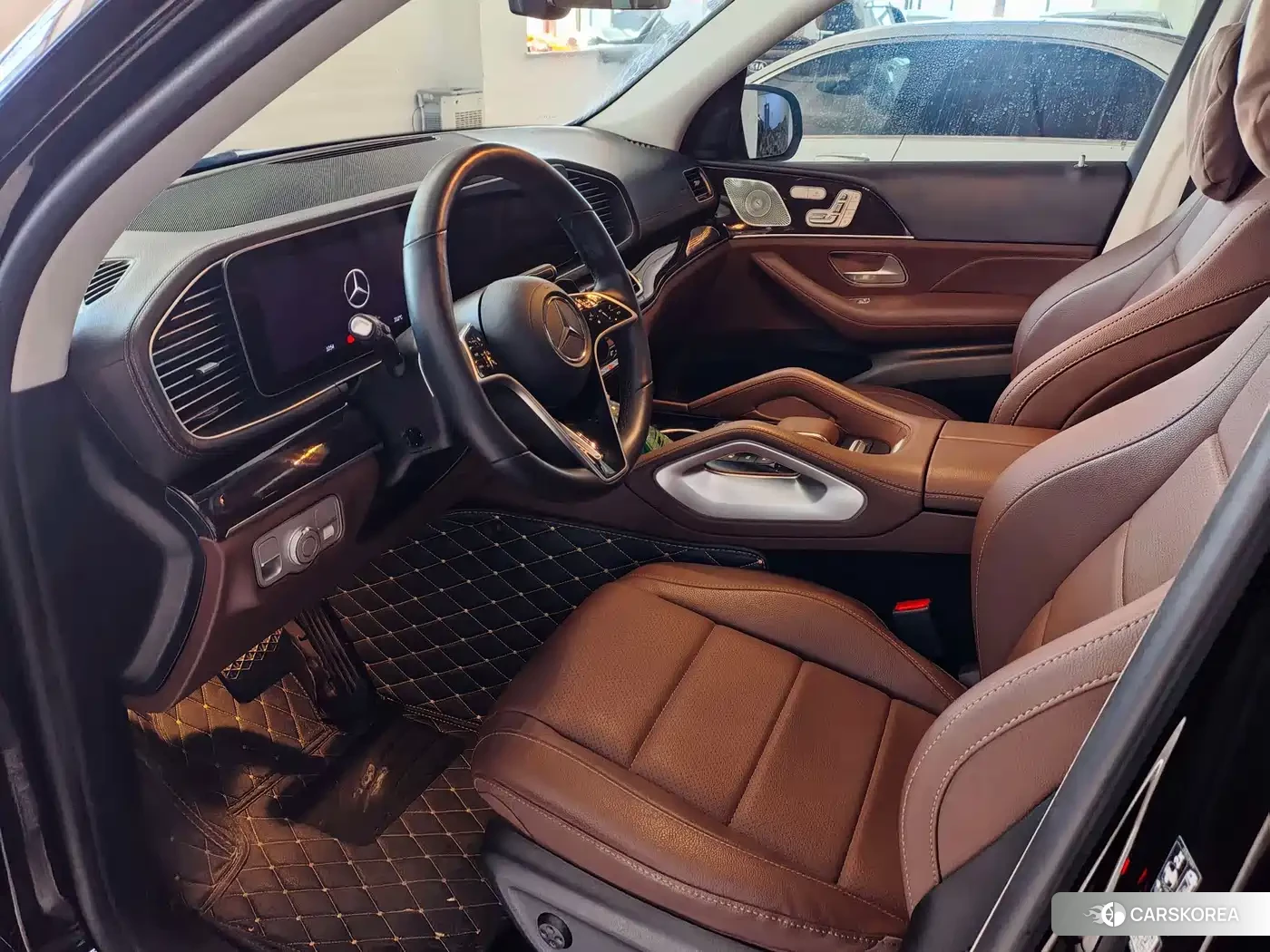 Mercedes-Benz GLE 2025 Черный из Китая, фото 2
