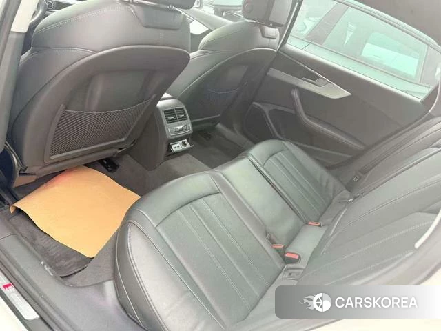 Audi A4L 2022 Белый из Китая, фото 6