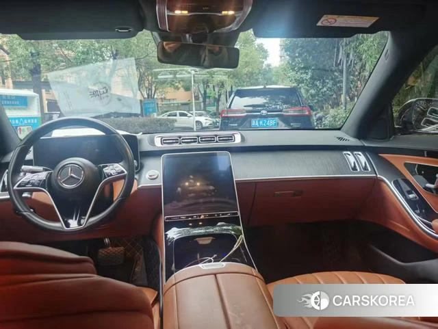 Mercedes-Benz S-Class 2024 Черный из Китая, фото 2