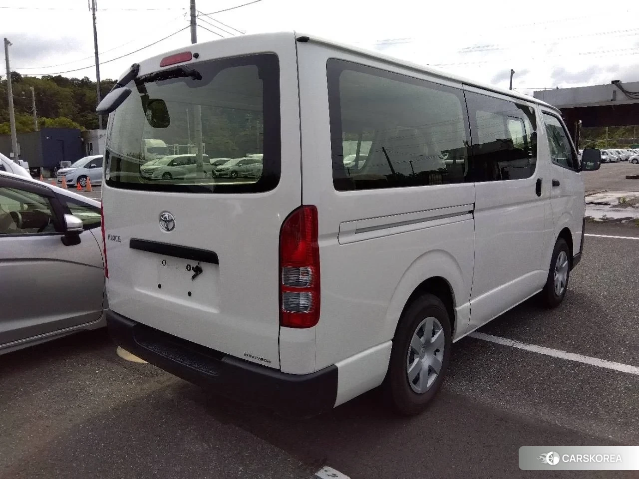 Toyota HiAce Van 2023 из Японии, фото 2