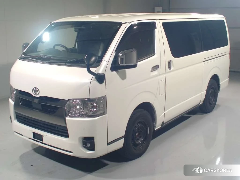 Toyota HiAce Van 2022 из Японии, фото 2