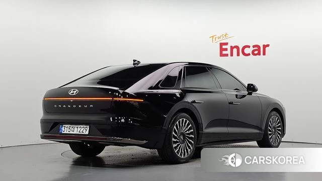Hyundai Grandeur (GN7) id 4935441 из Кореи 12