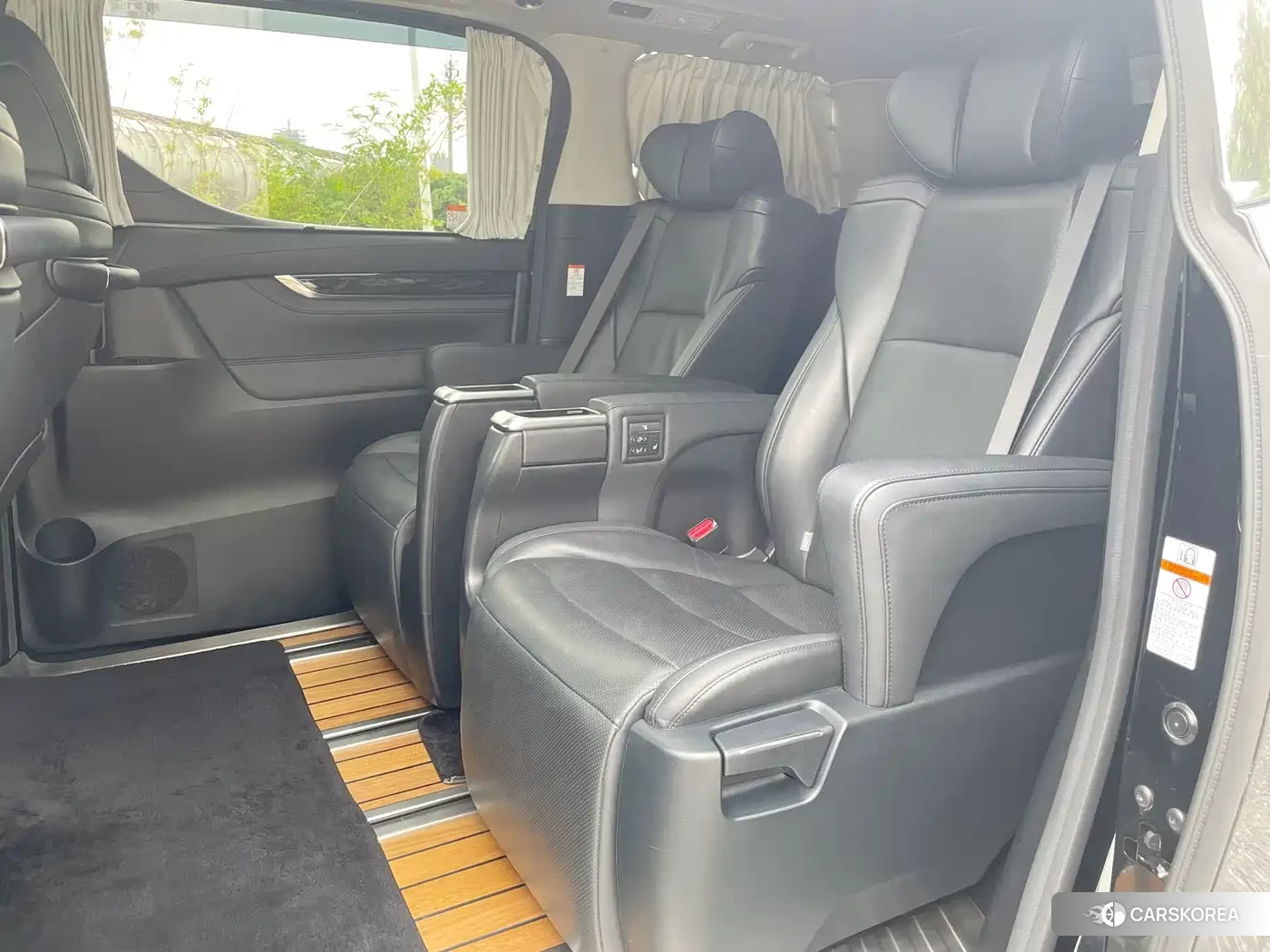 Toyota Vellfire 2022 Черный из Китая, фото 4