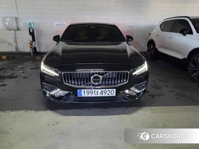 Volvo S60 3rd generation 2024 Черный из Кореи, фото 2
