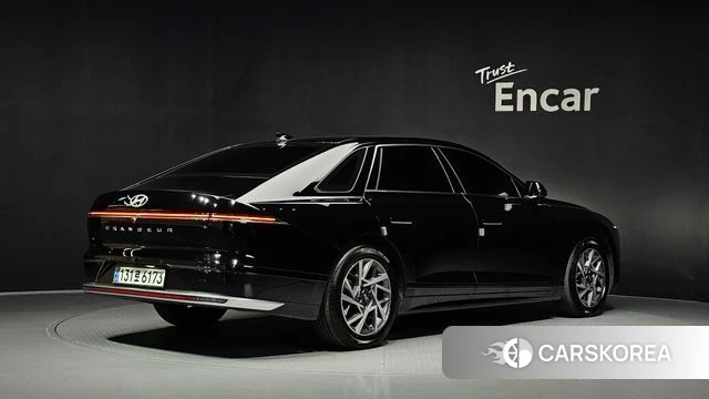 Hyundai Grandeur (GN7) id 5021558 из Кореи 12