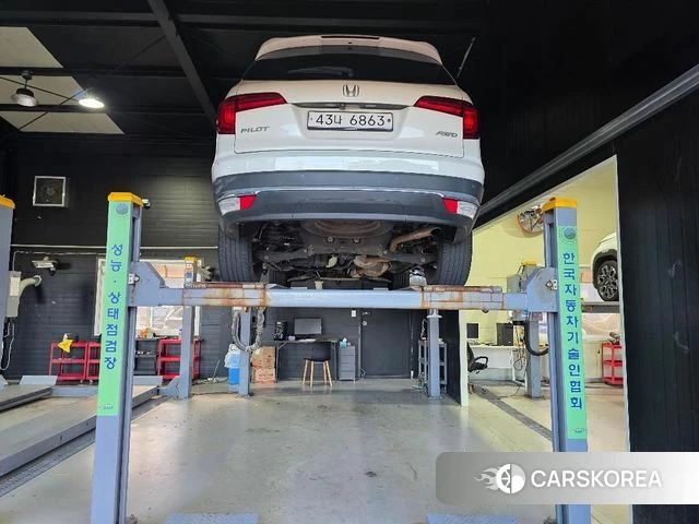 Honda Pilot 3rd generation 2018 Белый из Кореи, фото 2