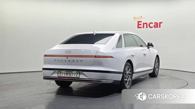 Hyundai Grandeur (GN7) id 4635485 из Кореи 12