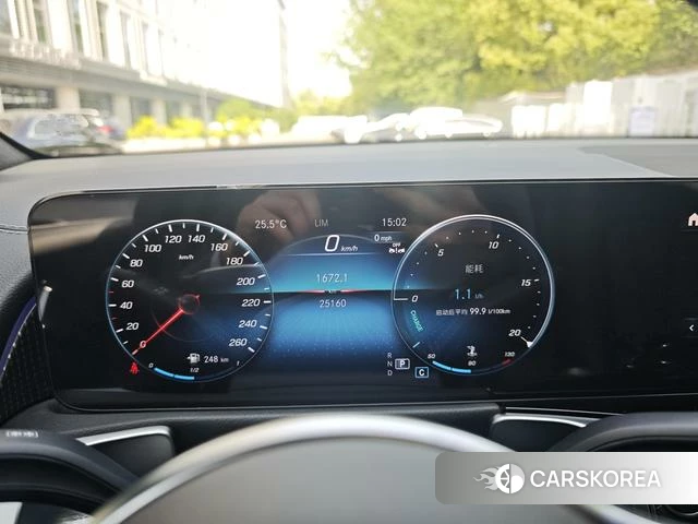 Mercedes-Benz GLB 2023 Белый из Китая, фото 2