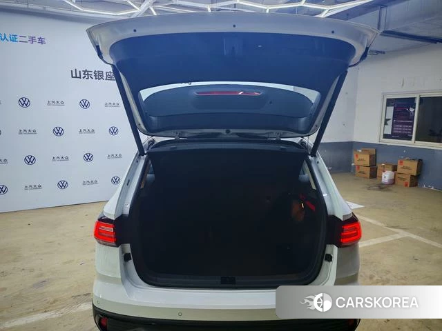 Volkswagen Tharu 2024 Белый из Китая, фото 6