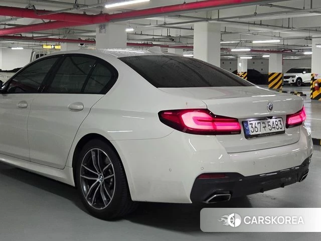 BMW 5 Series (G30) 2022 Белый из Кореи, фото 3