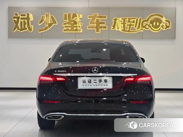 Mercedes-Benz E-Class 2023 Черный из Китая, фото 5