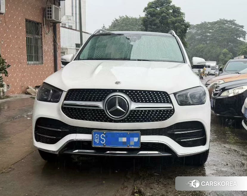 Mercedes-Benz GLE 2020 Белый из Китая, фото 2