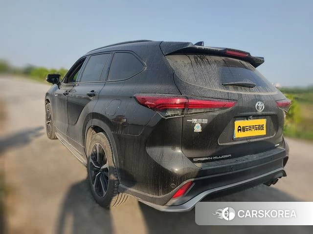 Toyota Crown 2022 Черный из Китая, фото 2