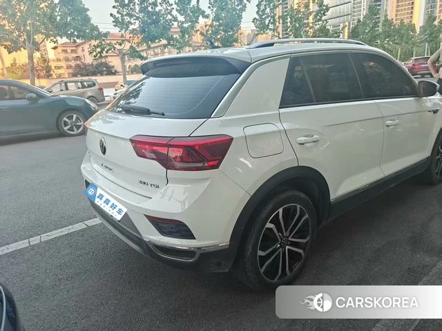 Volkswagen T-Roc 2021 Белый из Китая, фото 2