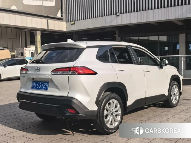 Toyota Frontlander 2024 Белый из Китая, фото 2