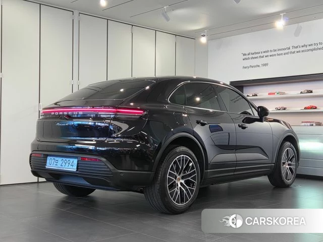 Porsche Makan EV id 4984876 из Кореи 12
