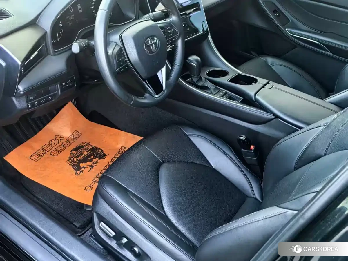 Toyota Avalon 2024 Черный из Китая, фото 2