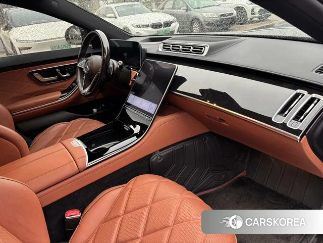 Mercedes-Benz Maybach S-Class 2024 Черный из Китая, фото 2
