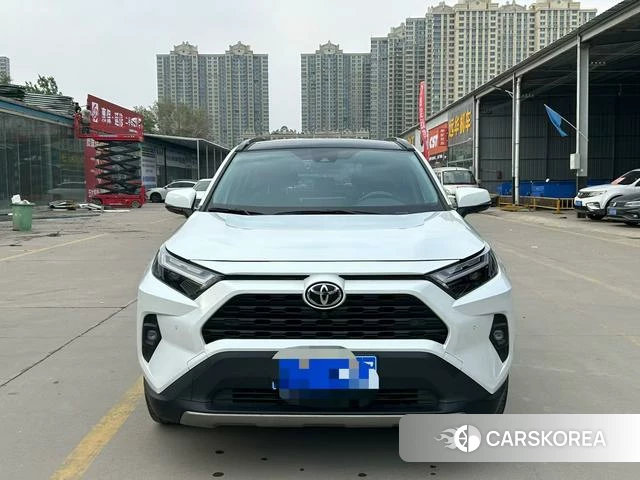 Toyota RAV4 2024 Белый из Китая, фото 2
