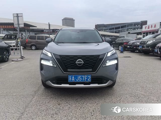 Nissan X-Trail 2024 Серебристо-серый из Китая, фото 2