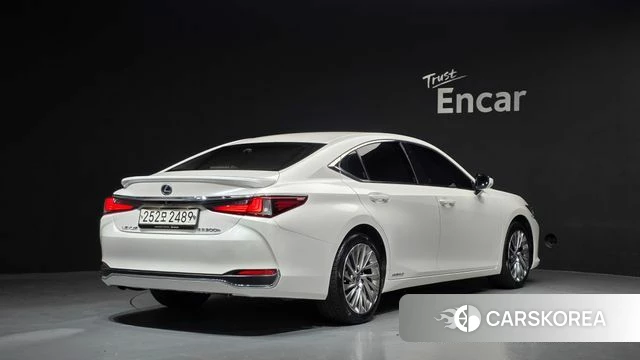 Lexus ES300h 7th generation id 5048075 из Кореи 12