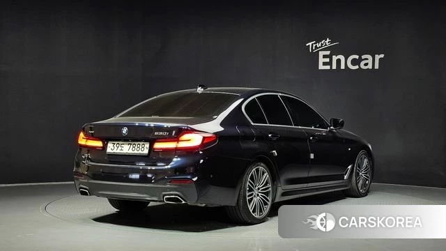 BMW 5 Series (G30) id 4937391 из Кореи 12