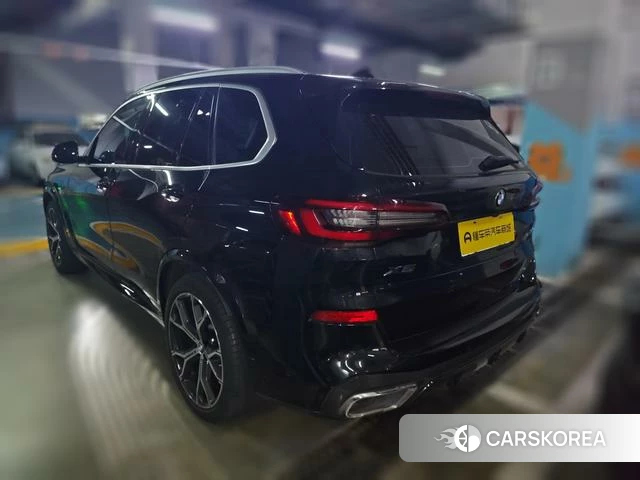 BMW X5 2021 Черный из Китая, фото 2