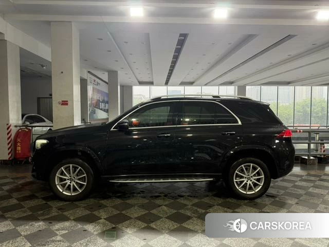 Mercedes-Benz GLE 2020 Черный из Китая, фото 2