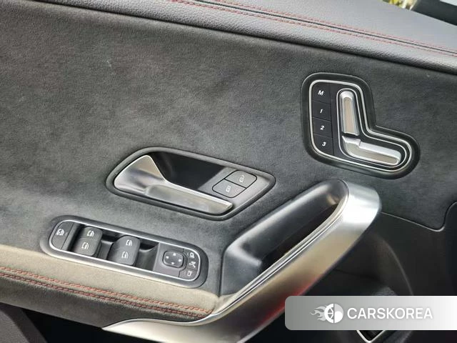 Mercedes-Benz CLA 2023 Белый из Китая, фото 6