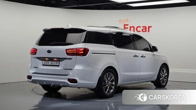 Kia The New Carnival id 5054721 из Кореи 12