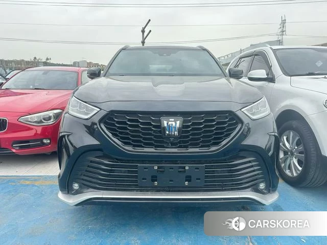 Toyota Crown 2022 Черный из Китая, фото 2