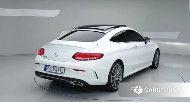 Mercedes-Benz C-Class W205 2023 Белый из Кореи, фото 4
