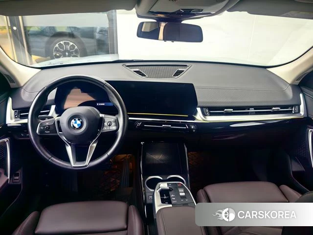 BMW X2 2024 Серебристо-серый из Китая, фото 6