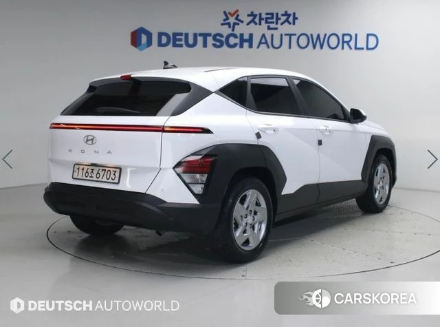 Hyundai Kona Hybrid (SX2) 2023 Белый из Кореи, фото 2